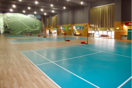 体育pvc运动地板安装