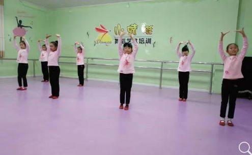 腾方舞蹈房PVC塑胶地板，让舞房更专业【腾方PVC地板】