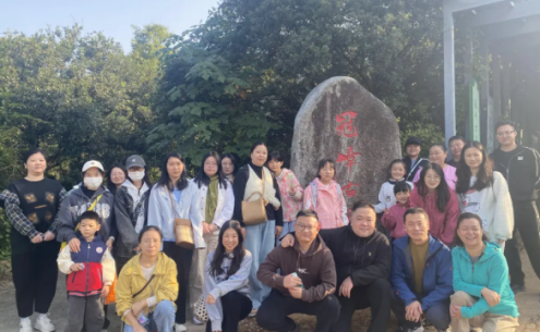 登峰逐梦 追光而行丨腾方销售部员工相聚冠嶂古道，爬山、烧烤，We are family !