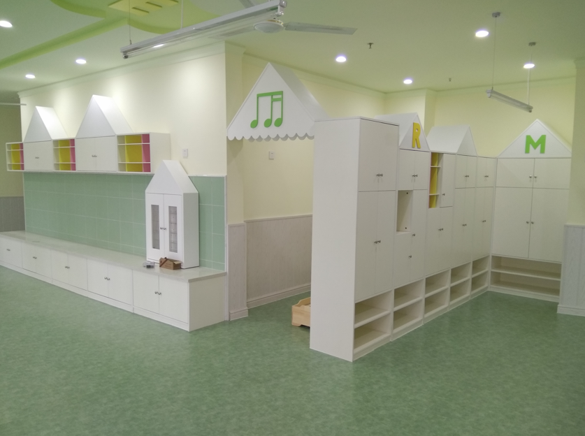 幼儿园走廊PVC地板