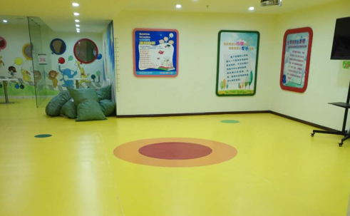 儿童专用PVC塑胶地板
