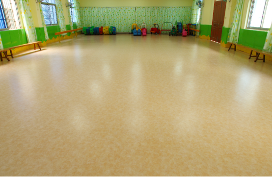 幼儿园运动地板胶